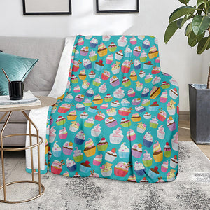 Cartoon Cupcake Pattern Print Blanket