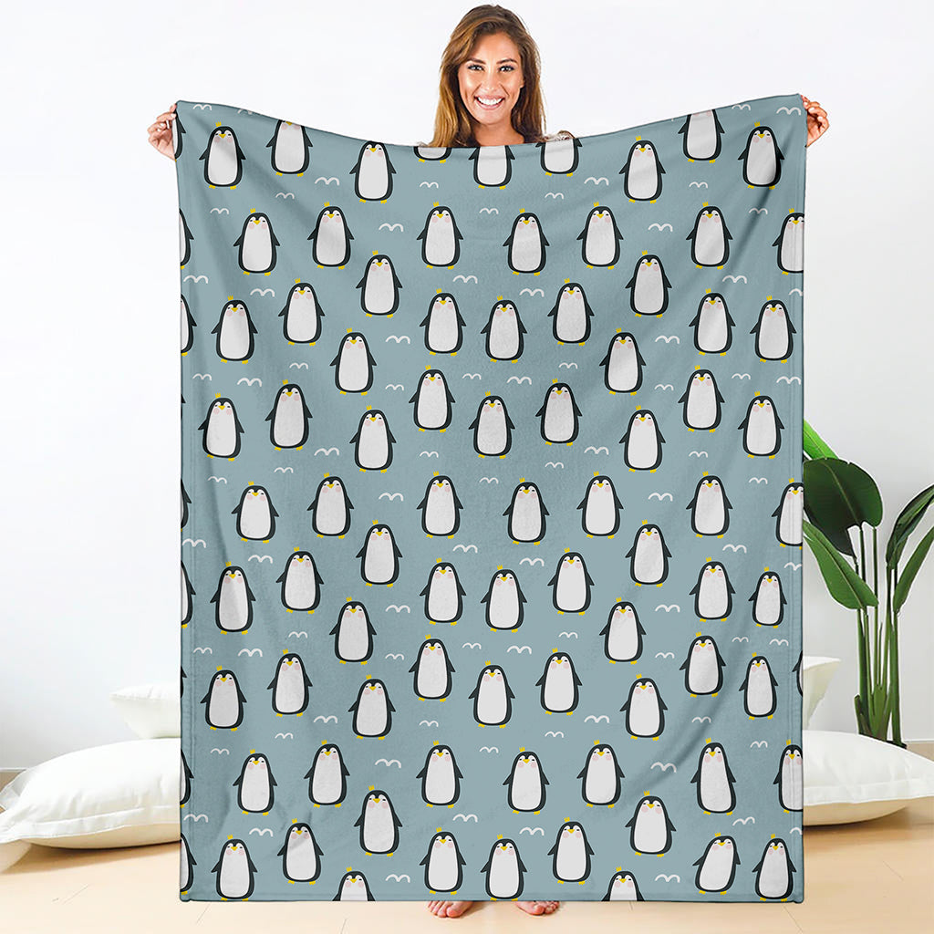 Cartoon Emperor Penguin Pattern Print Blanket