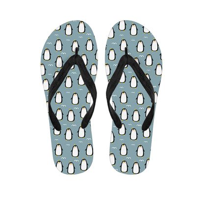 Cartoon Emperor Penguin Pattern Print Flip Flops