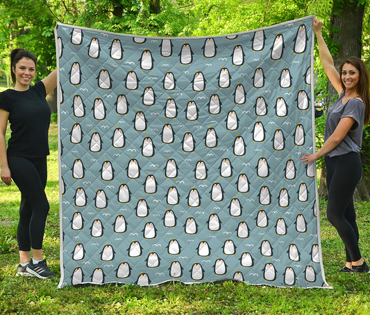 Cartoon Emperor Penguin Pattern Print Quilt