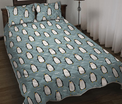Cartoon Emperor Penguin Pattern Print Quilt Bed Set