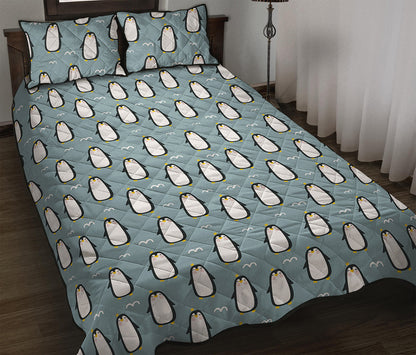 Cartoon Emperor Penguin Pattern Print Quilt Bed Set
