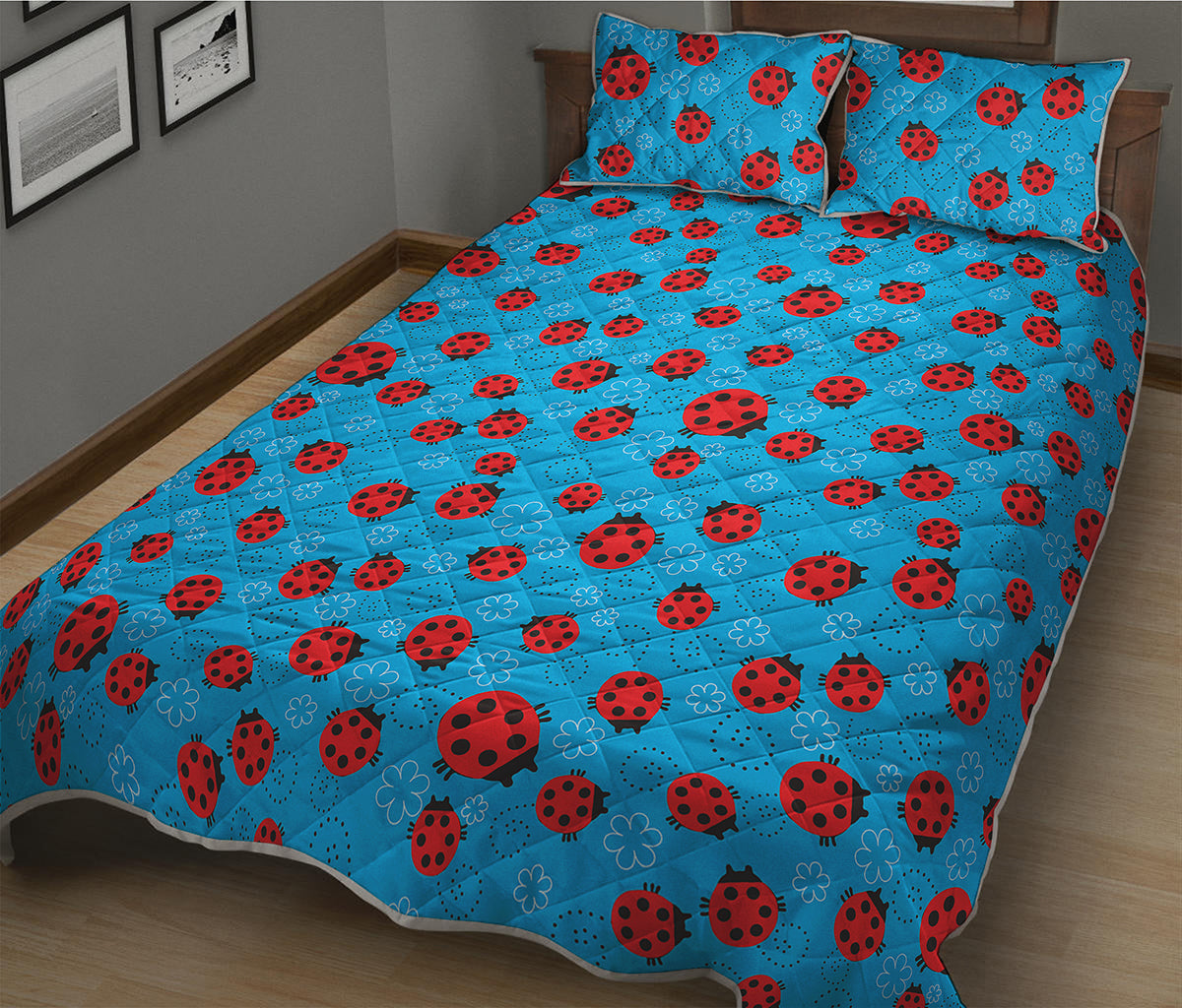 Cartoon Ladybird Pattern Print Quilt Bed Set