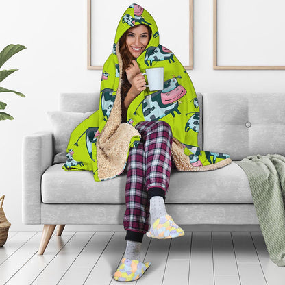 Cartoon Smiley Cow Pattern Print Hooded Blanket