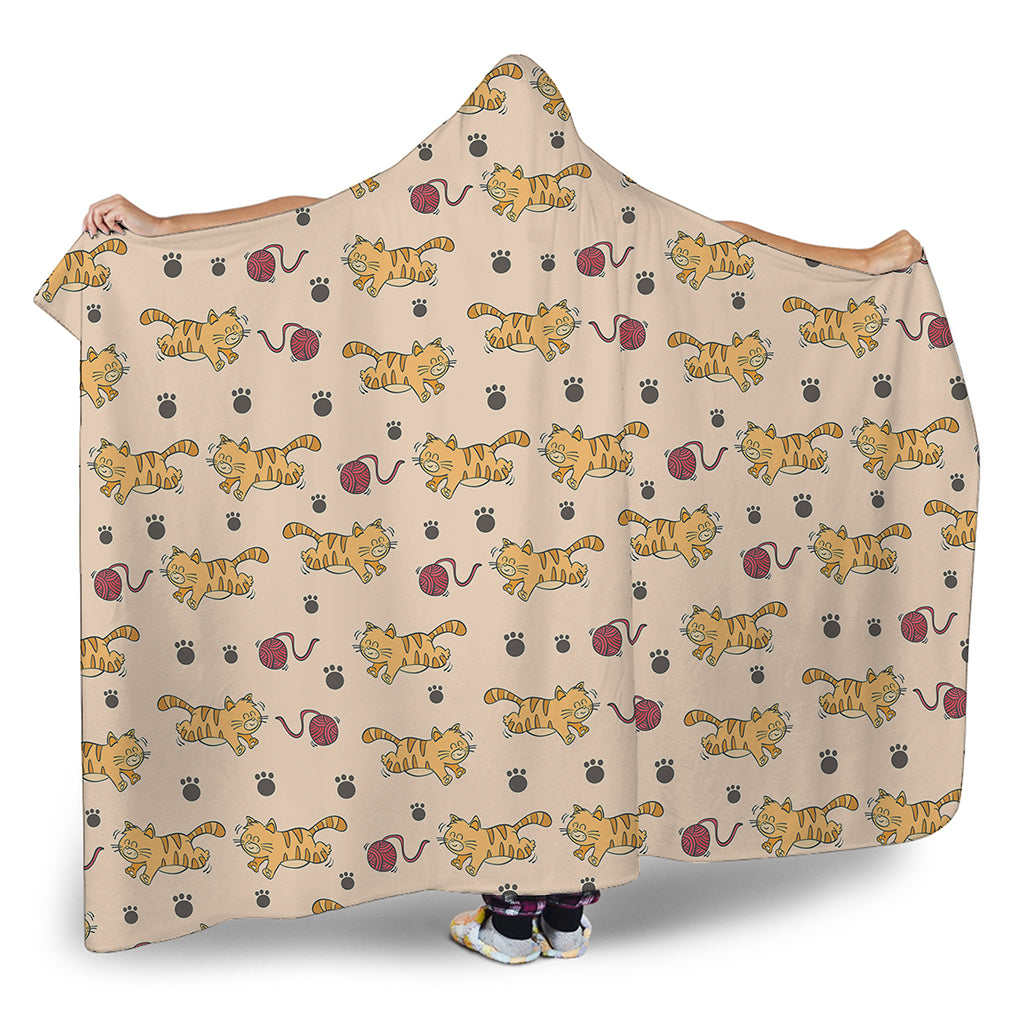 Cat And Yarn Ball Pattern Print Hooded Blanket