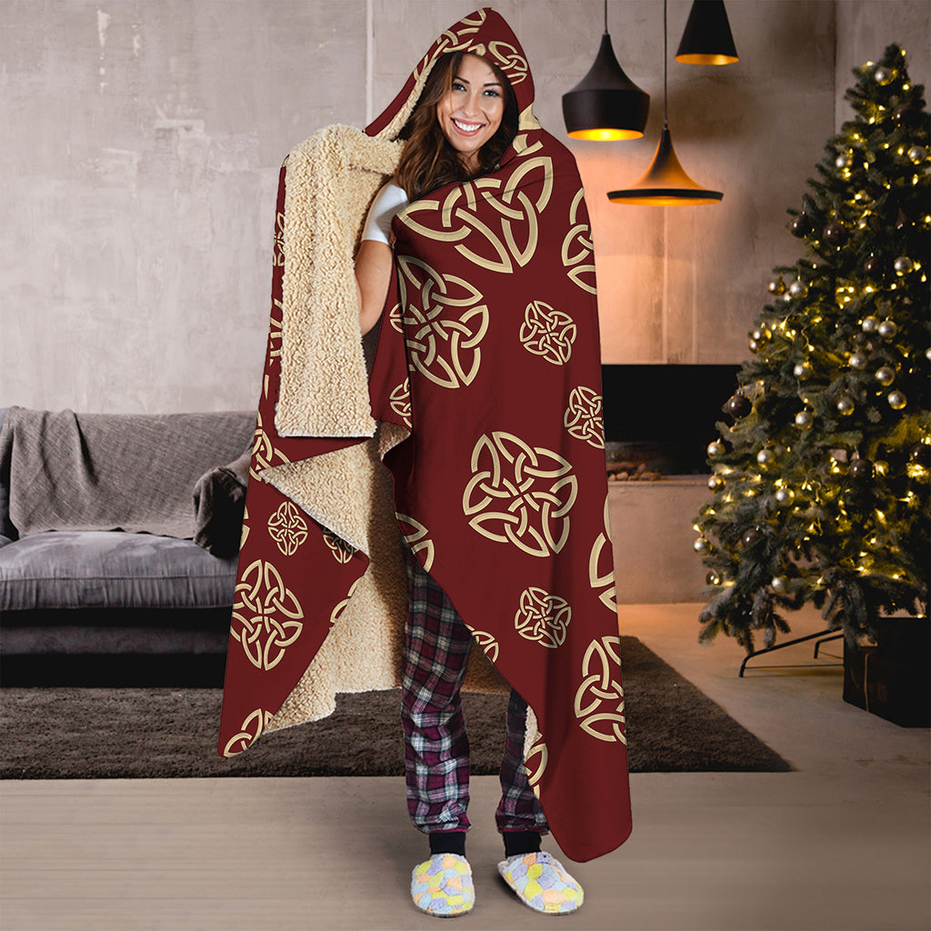 Celtic Knot Symbol Pattern Print Hooded Blanket