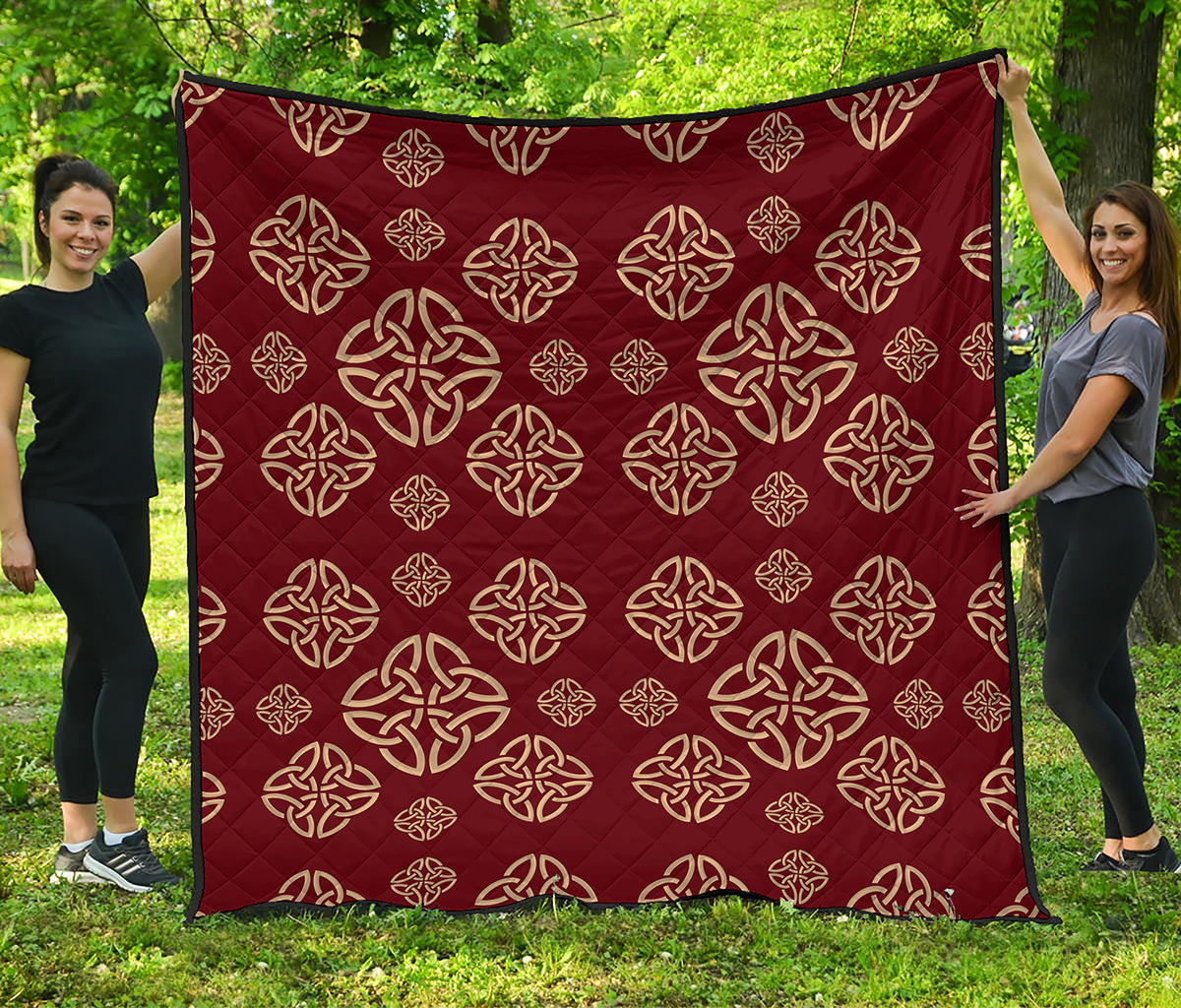 Celtic Knot Symbol Pattern Print Quilt