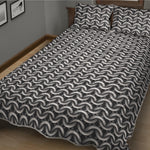 Chainmail Print Quilt Bed Set
