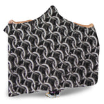 Chainmail Ring Pattern Print Hooded Blanket