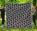 Chainmail Ring Pattern Print Quilt
