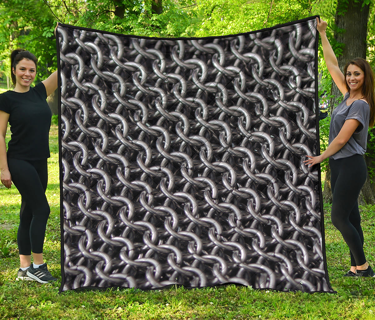 Chainmail Ring Pattern Print Quilt