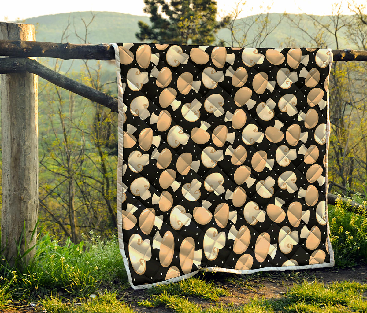 Champignon Mushroom Pattern Print Quilt
