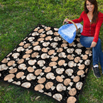 Champignon Mushroom Pattern Print Quilt