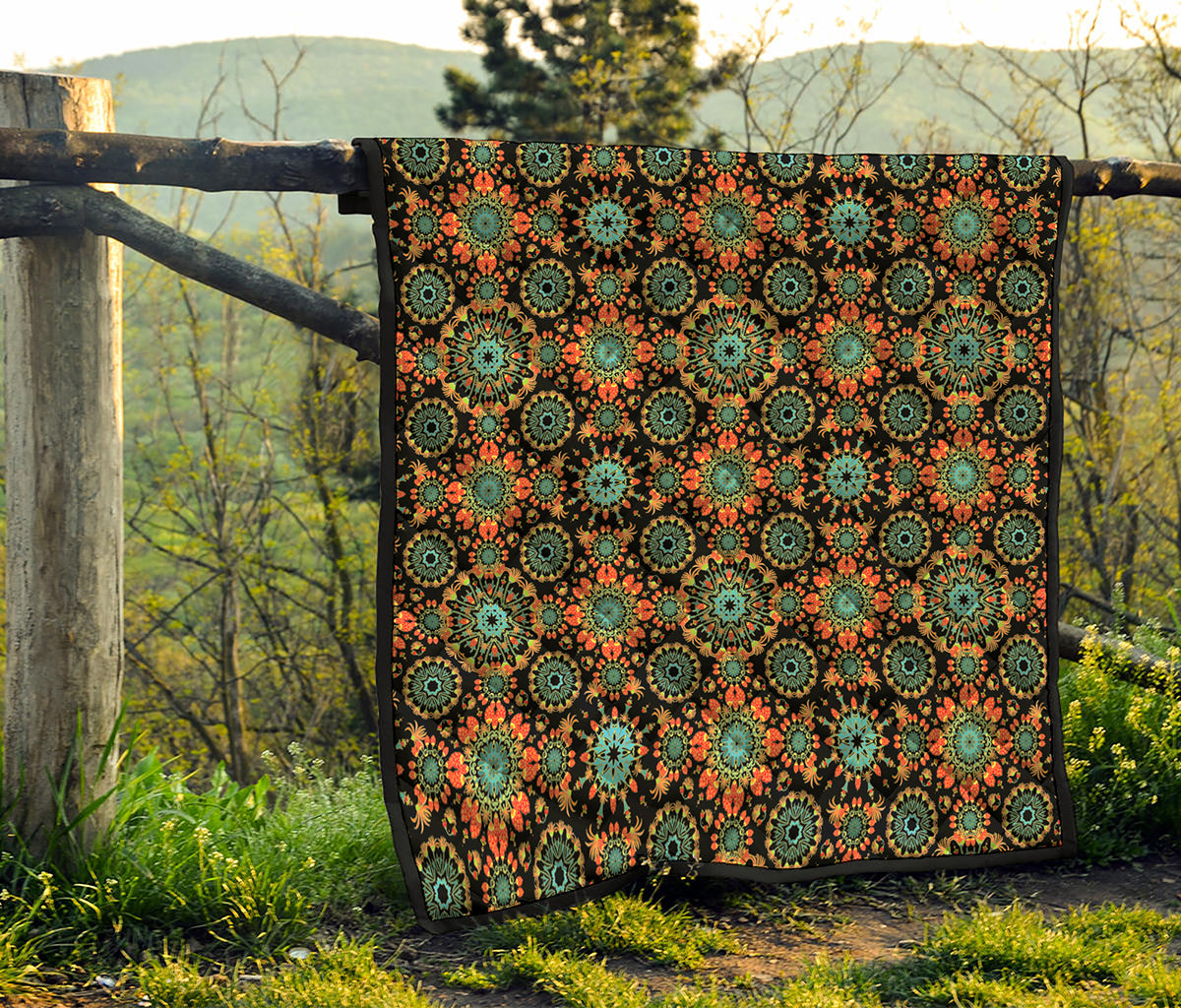 Chaotic Boho Floral Pattern Print Quilt