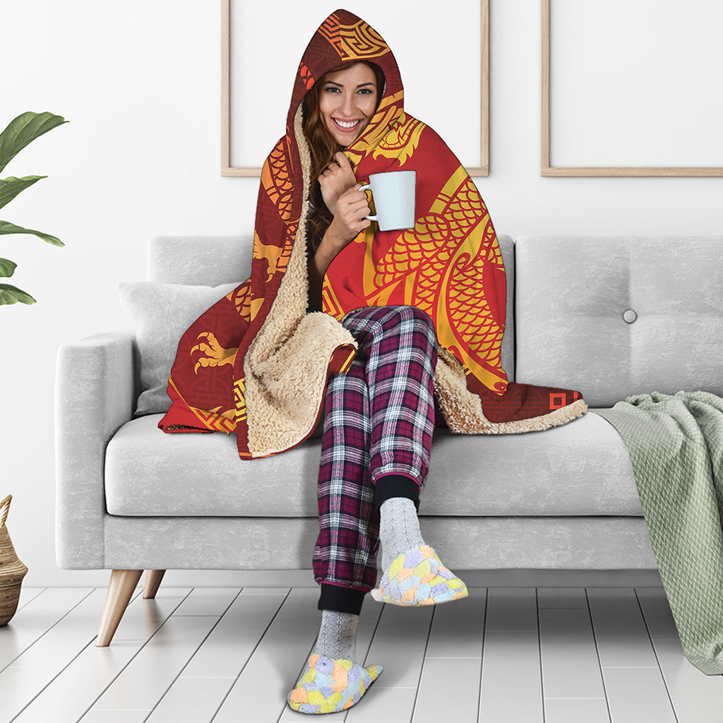 Chinese Dragon Zodiac Sign Print Hooded Blanket