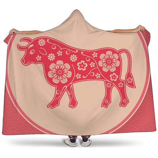 Chinese Flower Ox Zodiac Print Hooded Blanket