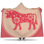 Chinese Flower Ox Zodiac Print Hooded Blanket