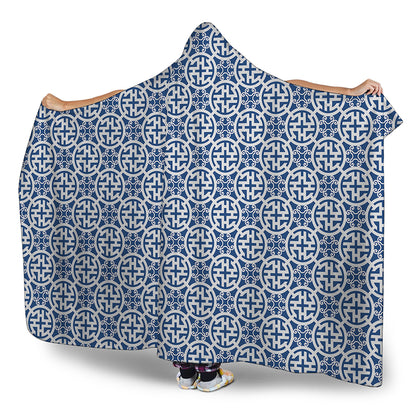 Chinese Luck Symbol Pattern Print Hooded Blanket