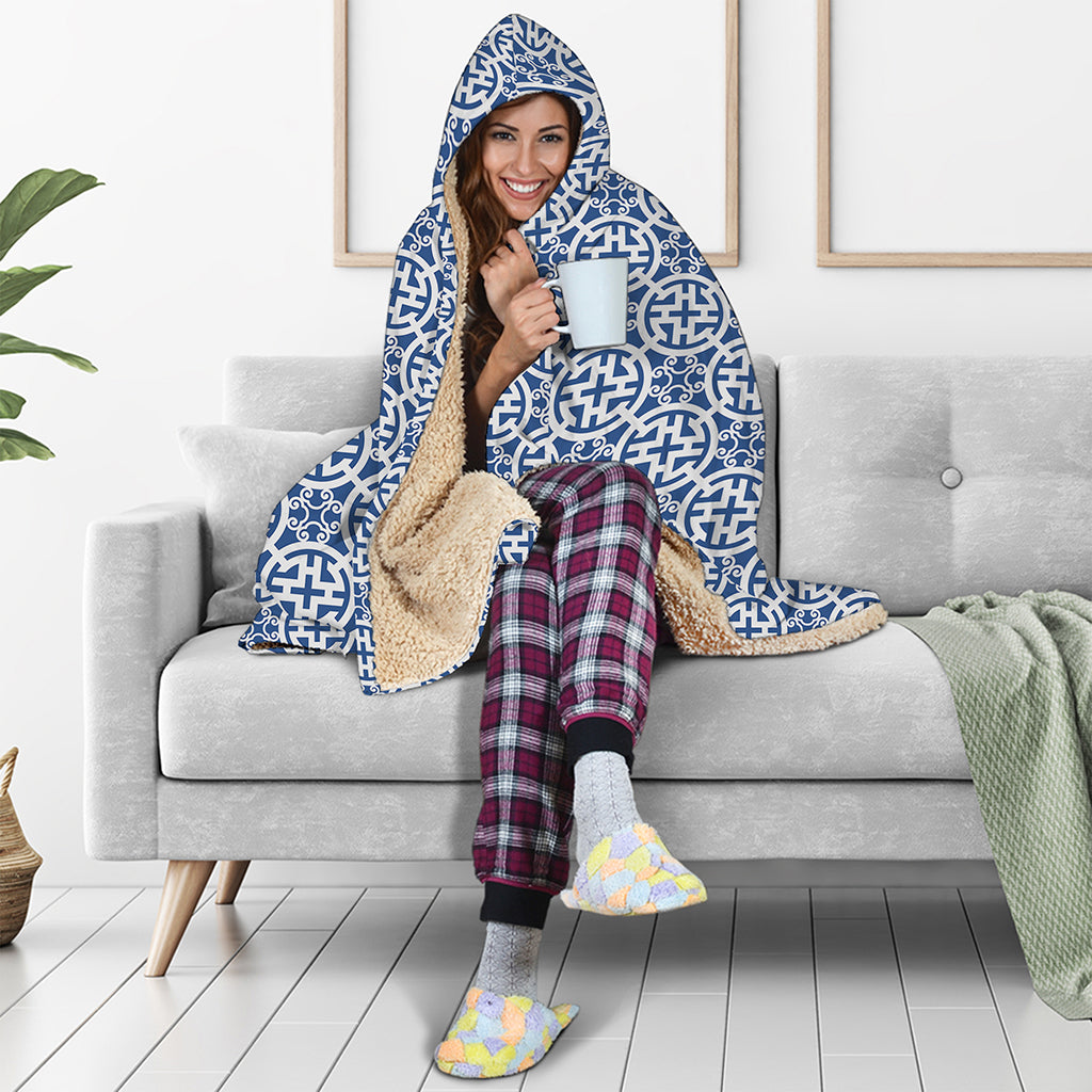 Chinese Luck Symbol Pattern Print Hooded Blanket