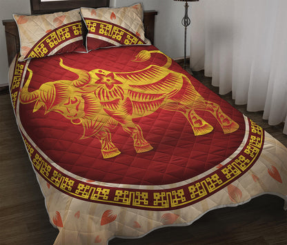 Chinese Ox Zodiac Sign Print Quilt Bed Set