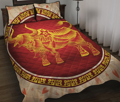 Chinese Ox Zodiac Sign Print Quilt Bed Set