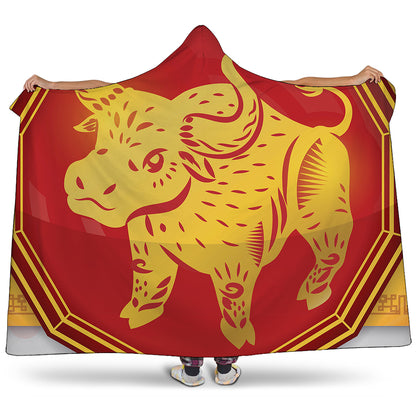 Chinese Ox Zodiac Symbol Print Hooded Blanket