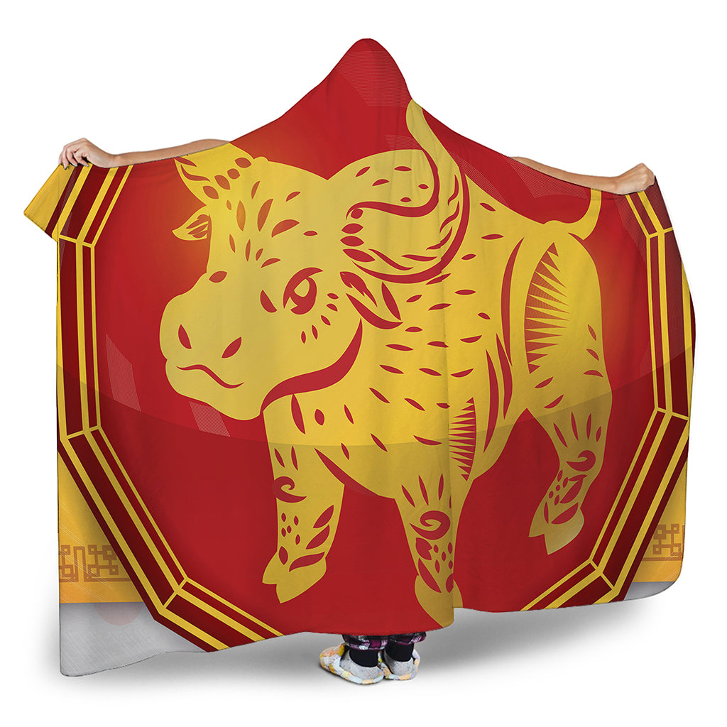 Chinese Ox Zodiac Symbol Print Hooded Blanket