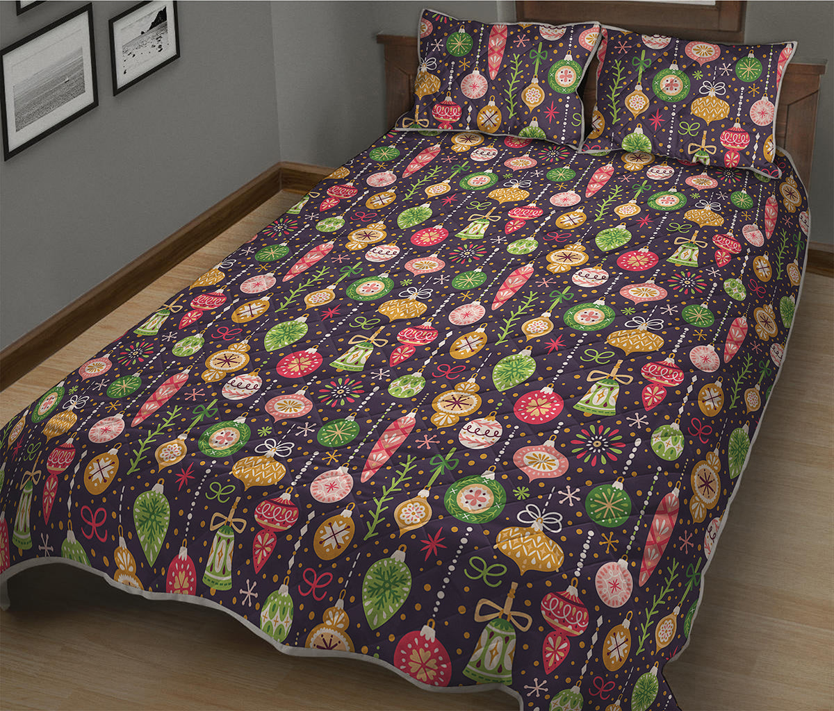 Christmas Baubles Pattern Print Quilt Bed Set