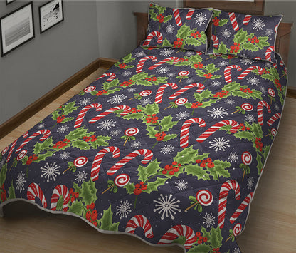 Christmas Berry And Candy Pattern Print Quilt Bed Set