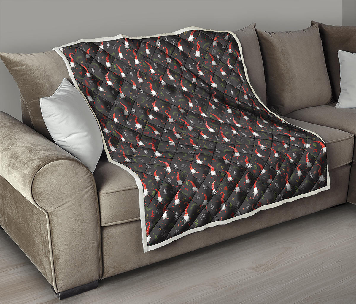 Christmas Gnomes Pattern Print Quilt