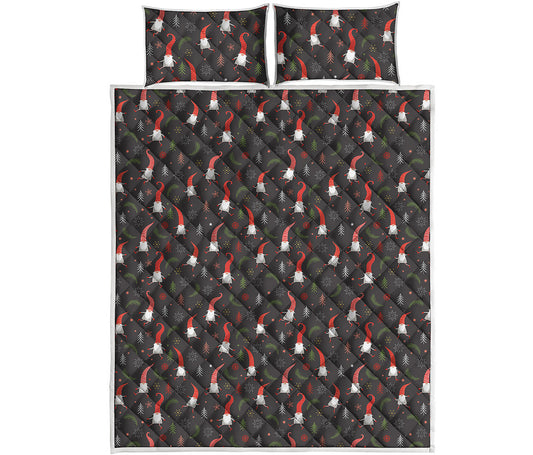 Christmas Gnomes Pattern Print Quilt Bed Set