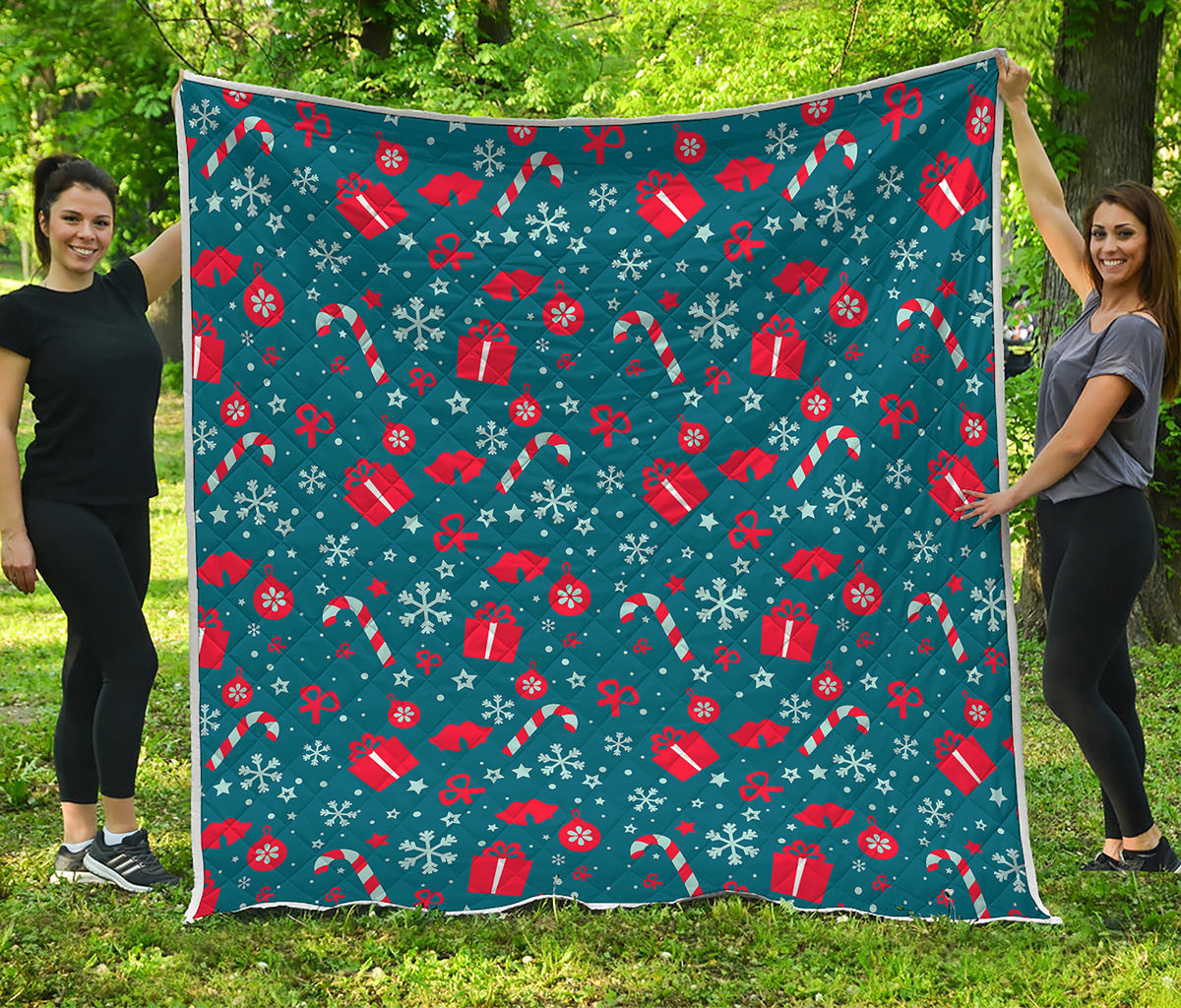 Christmas Holiday Elements Pattern Print Quilt