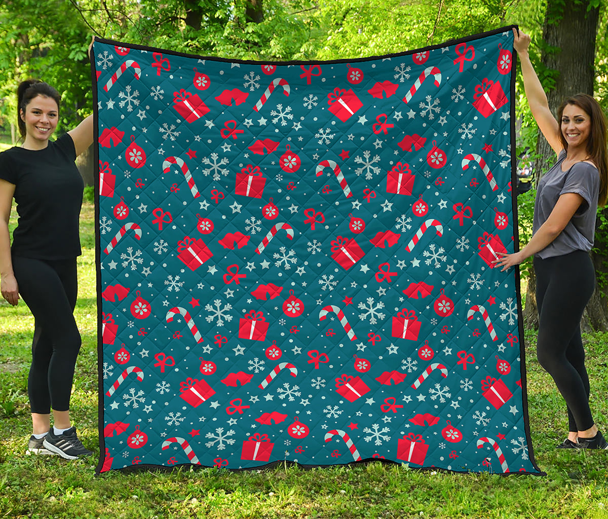 Christmas Holiday Elements Pattern Print Quilt