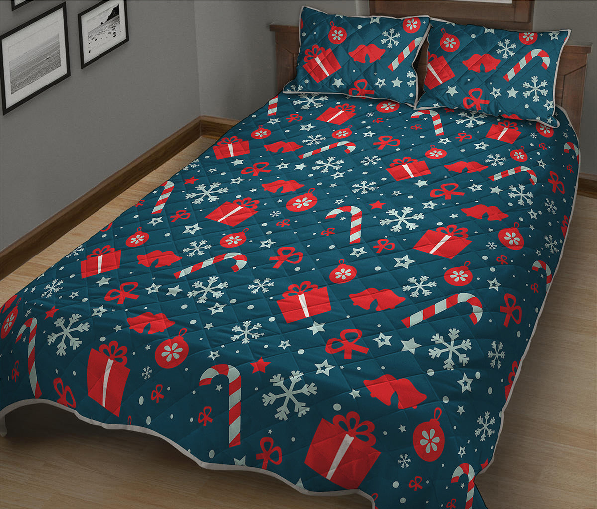 Christmas Holiday Elements Pattern Print Quilt Bed Set