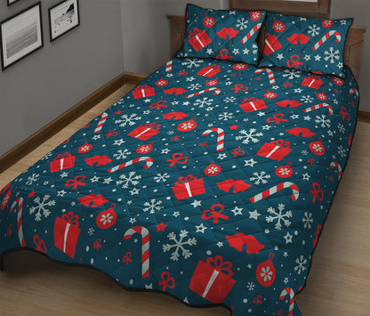 Christmas Holiday Elements Pattern Print Quilt Bed Set