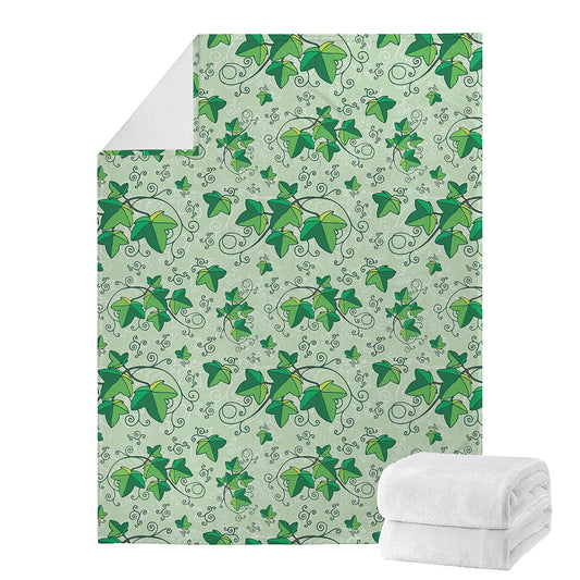 Christmas Ivy Leaf Pattern Print Blanket