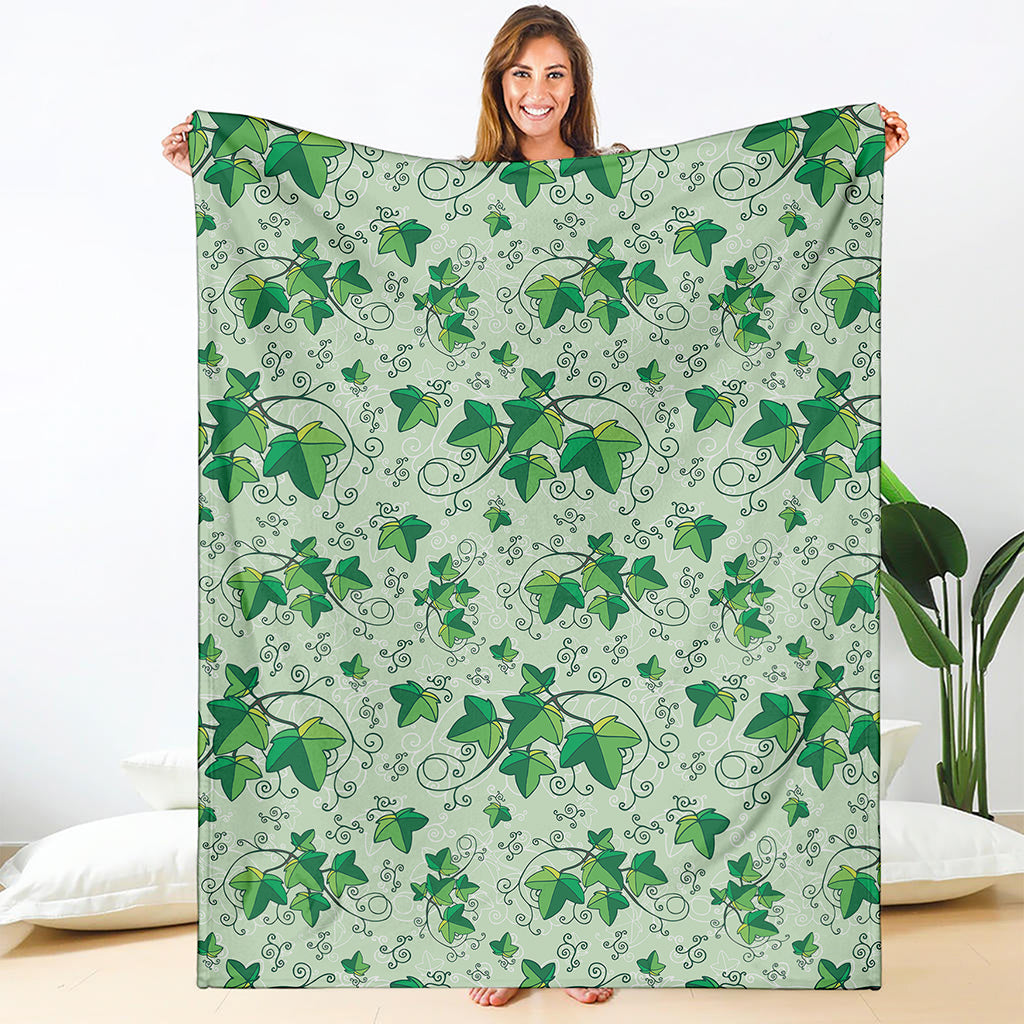 Christmas Ivy Leaf Pattern Print Blanket