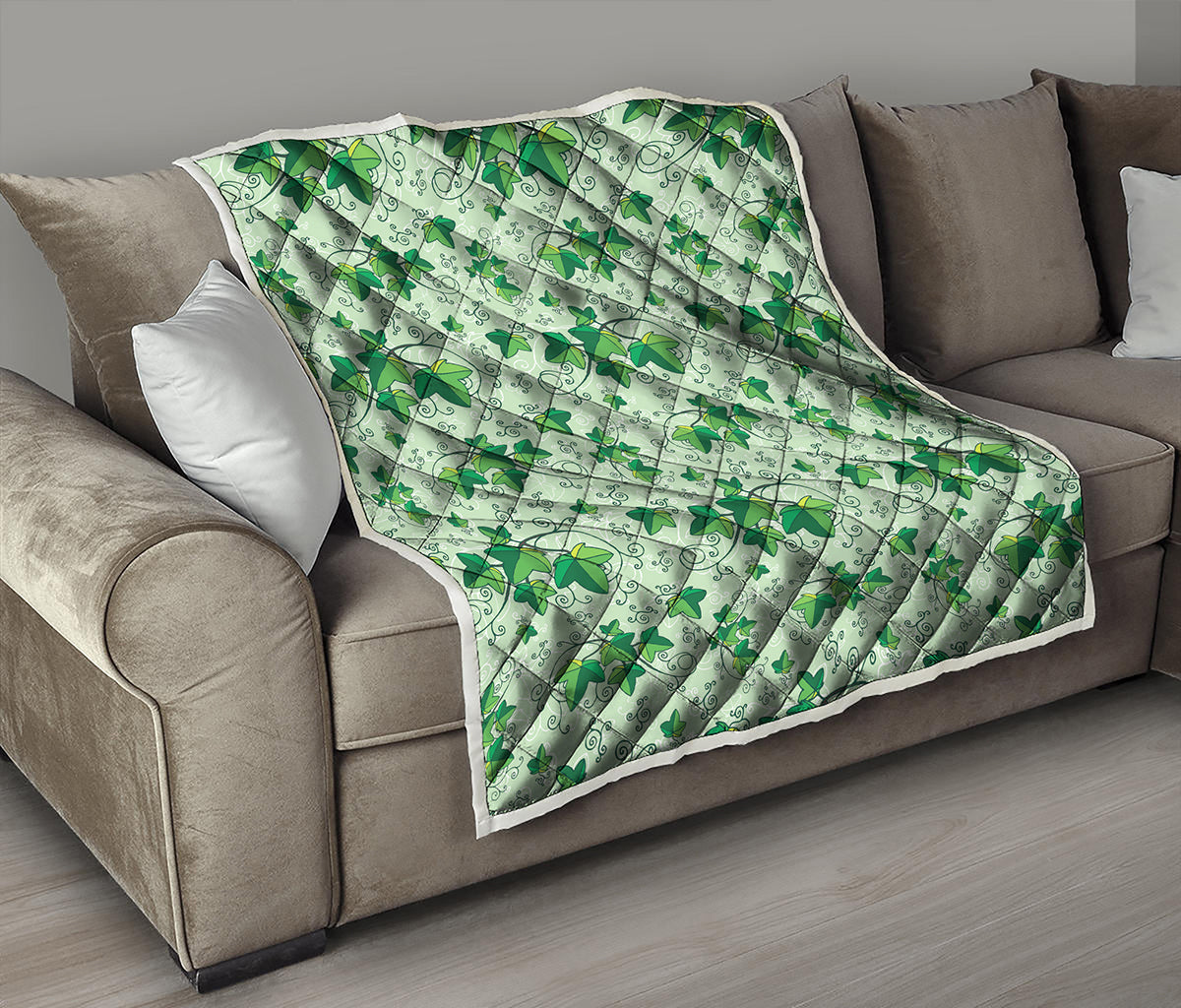 Christmas Ivy Leaf Pattern Print Quilt
