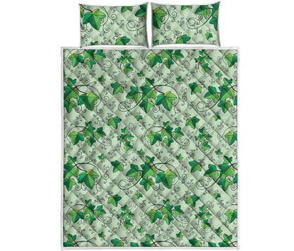 Christmas Ivy Leaf Pattern Print Quilt Bed Set