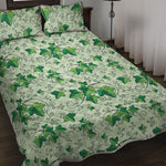 Christmas Ivy Leaf Pattern Print Quilt Bed Set