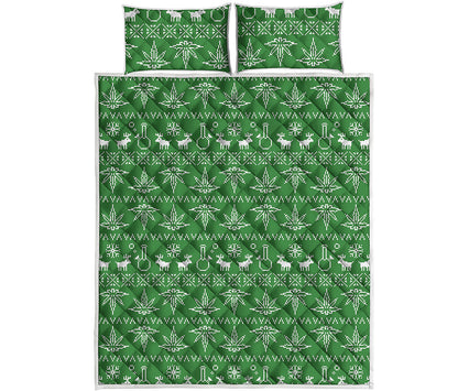 Christmas Pot Leaf Pattern Print Quilt Bed Set