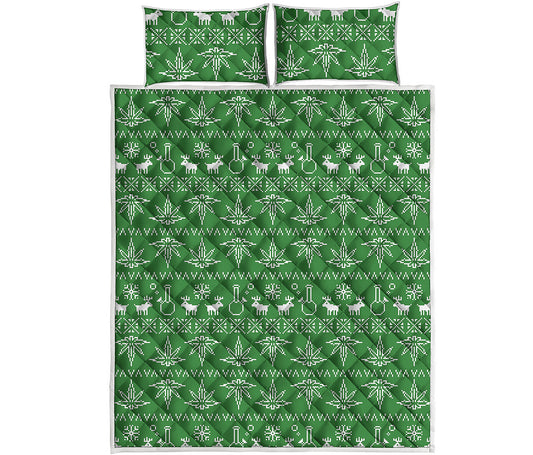 Christmas Pot Leaf Pattern Print Quilt Bed Set
