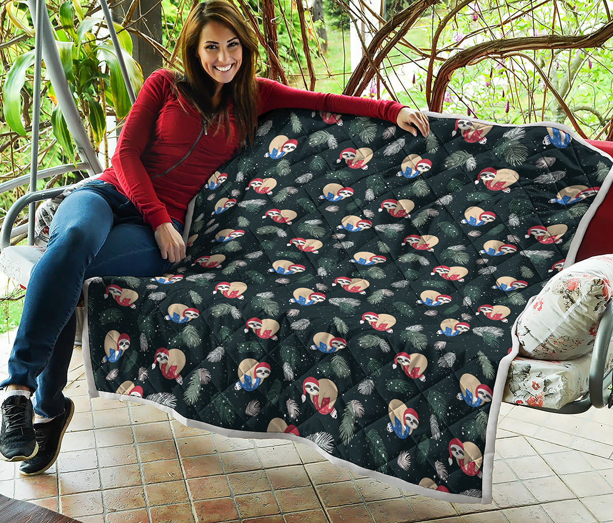 Christmas Sleeping Sloths Pattern Print Quilt