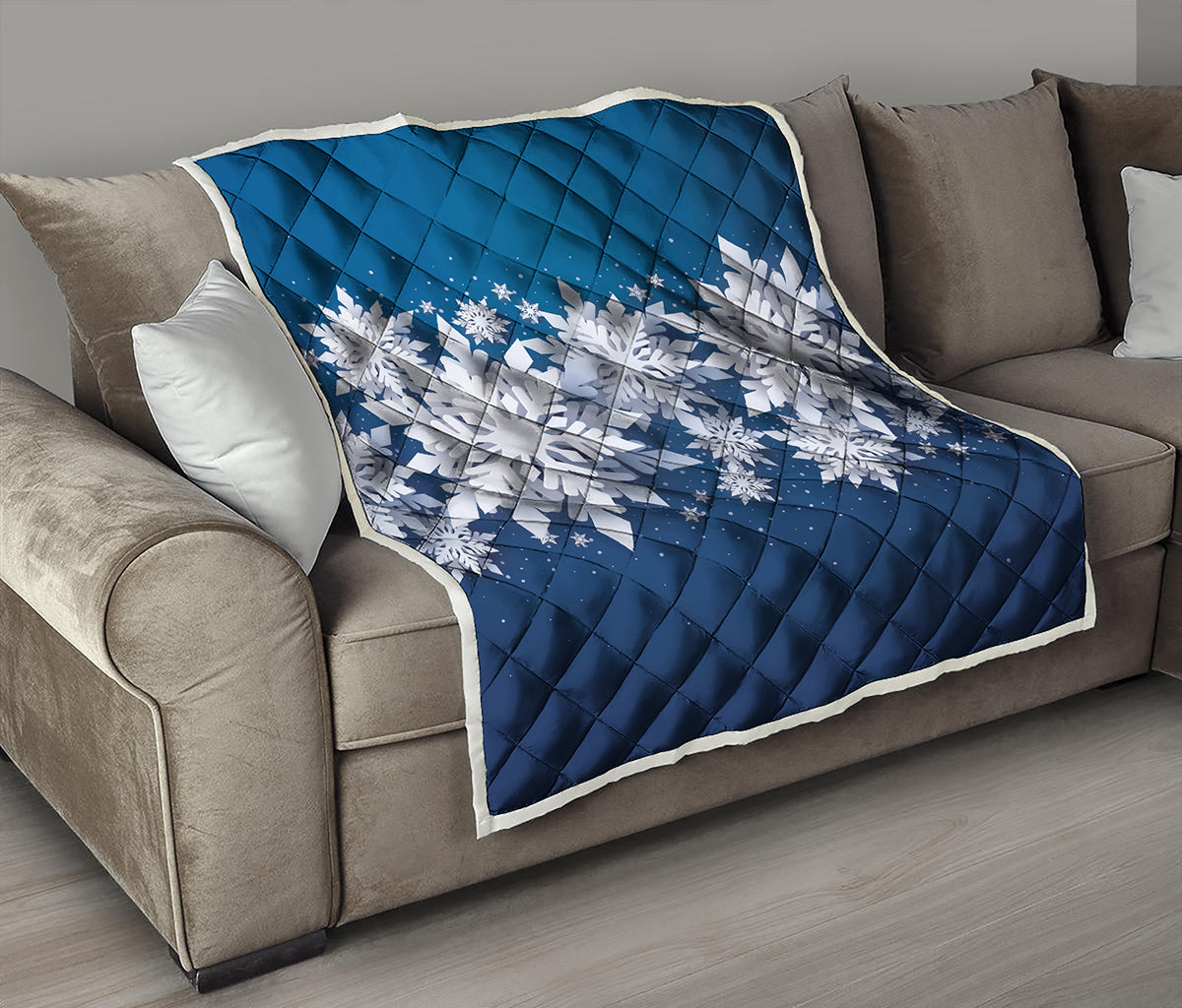 Christmas Snowflake Print Quilt