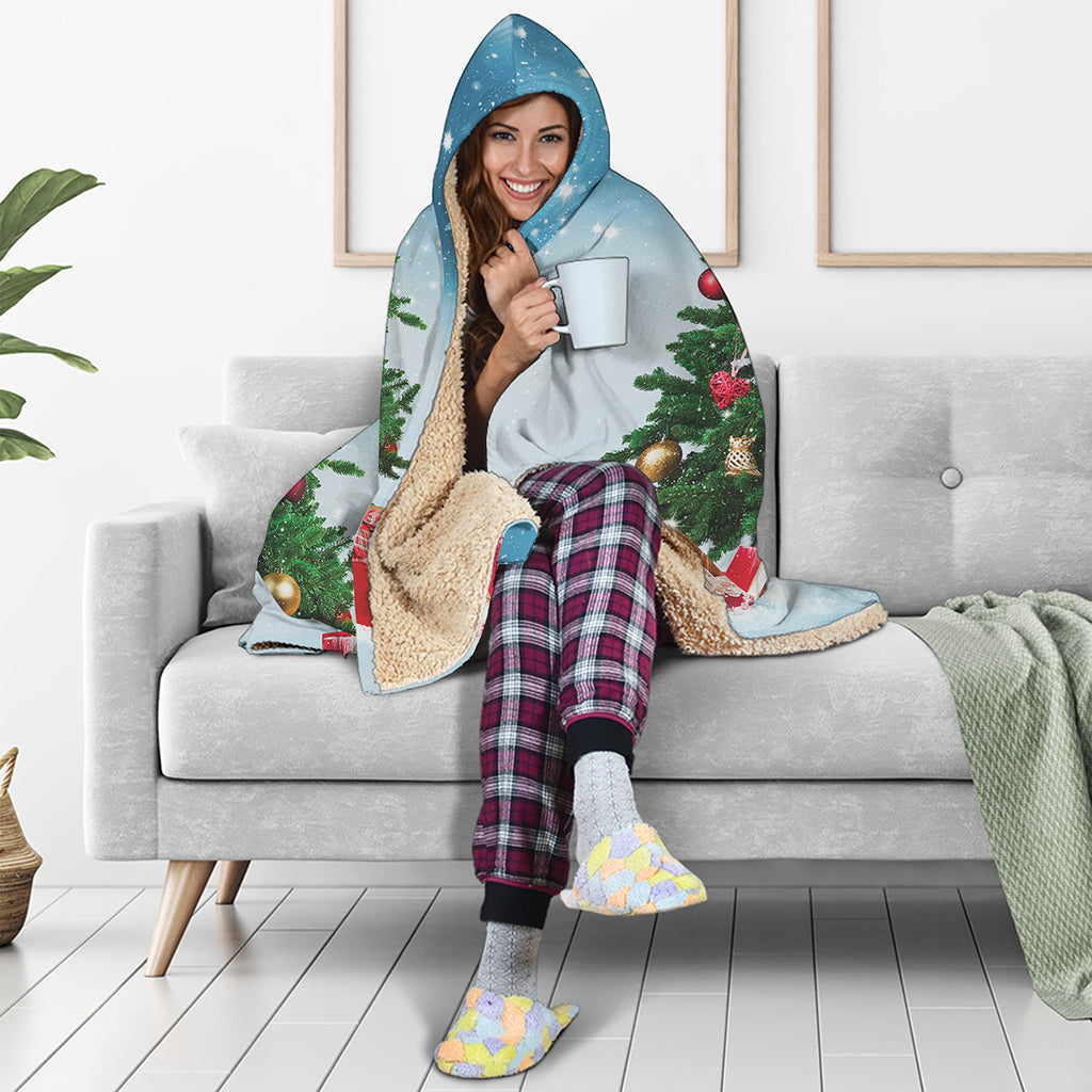 Christmas Tree And Snow Print Hooded Blanket
