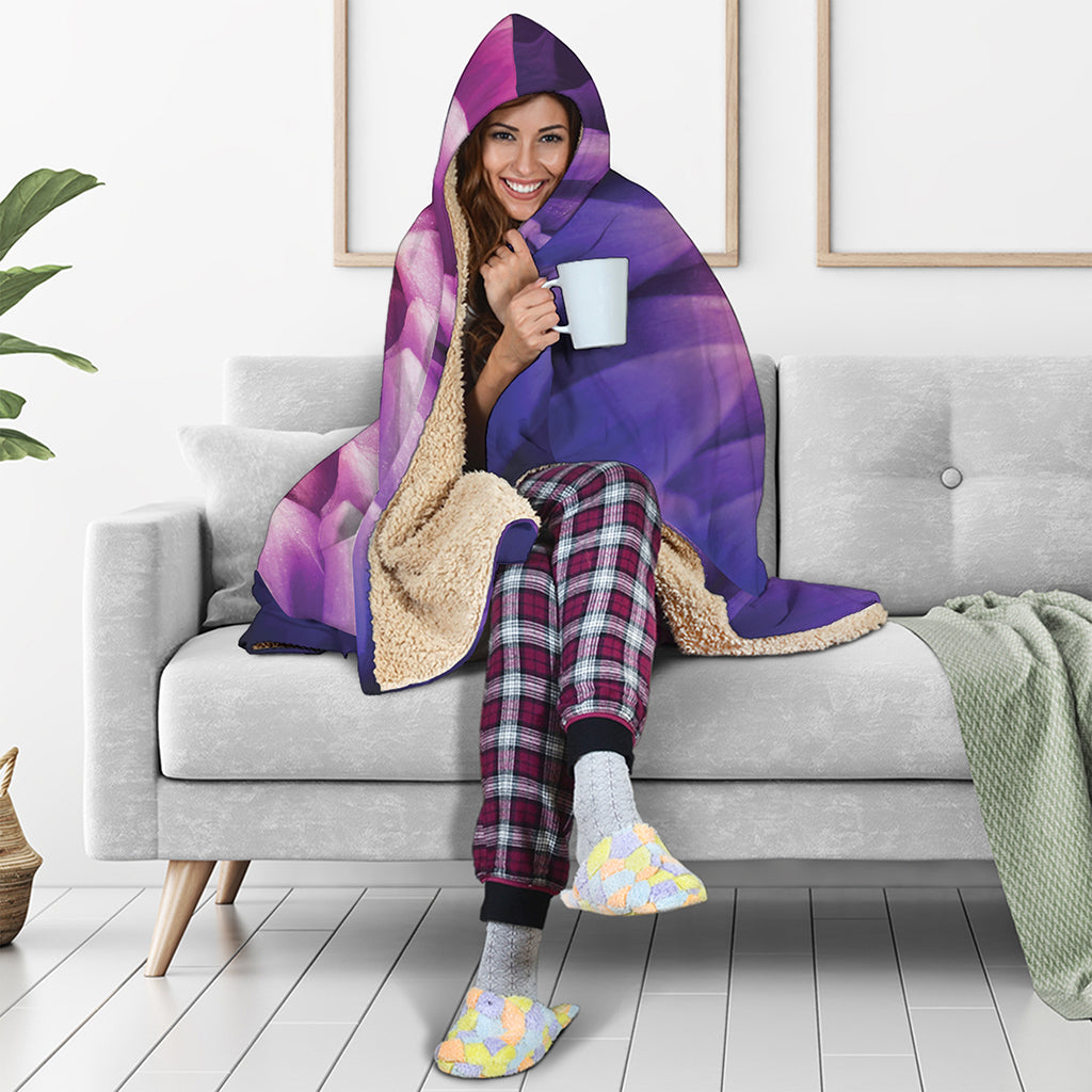 Chrysanthemum Flower Print Hooded Blanket