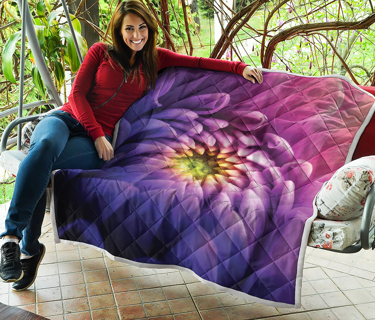 Chrysanthemum Flower Print Quilt