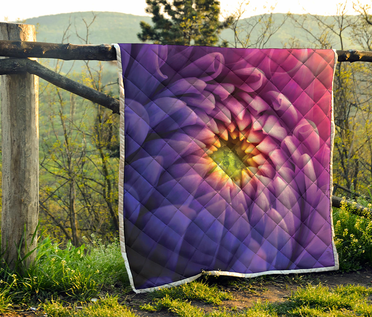 Chrysanthemum Flower Print Quilt