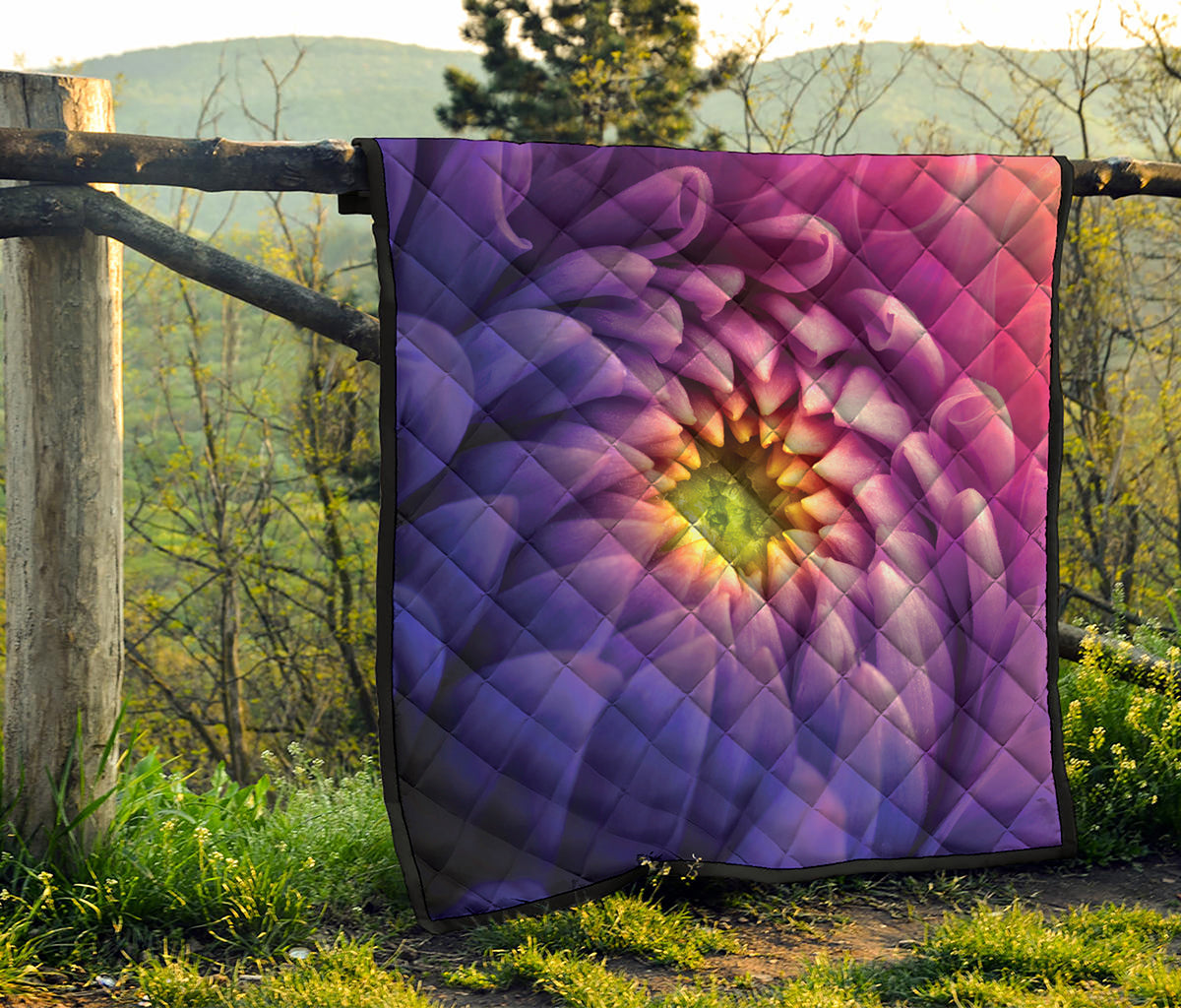 Chrysanthemum Flower Print Quilt