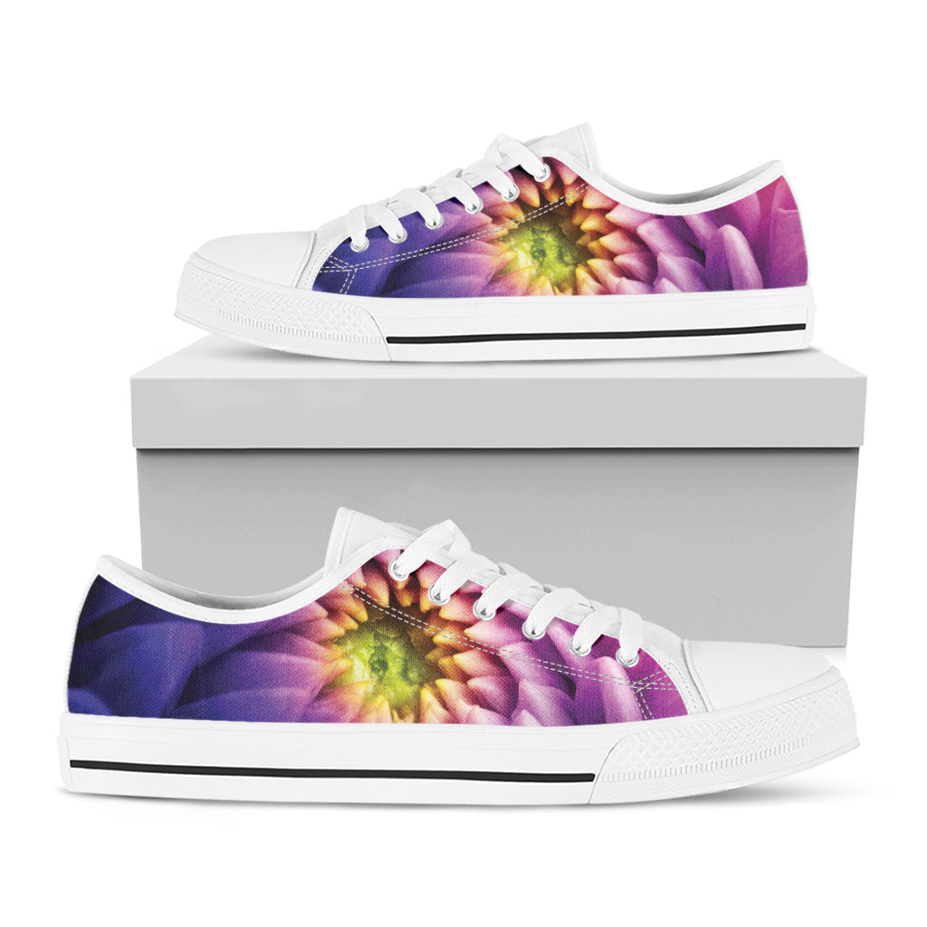 Chrysanthemum Flower Print White Low Top Shoes